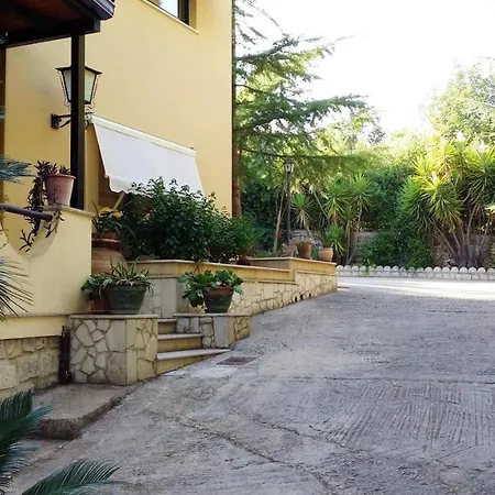 Bright Studio In 75 M² + Pool Modica