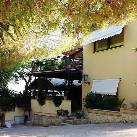 Bright Studio In 75 M² + Pool Apartamento